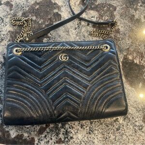 Gucci Black Chevron Leather Shoulder Bag